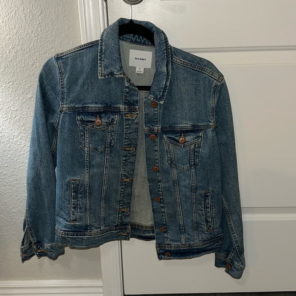 Old Navy Jackets & Blazers - Old navy denim jacket size medium